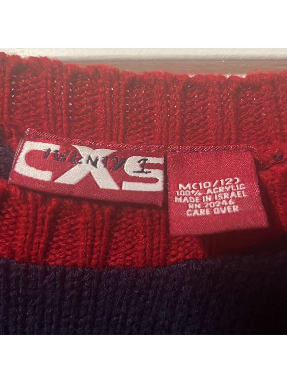 Boys sweater - Picture 2 of 3